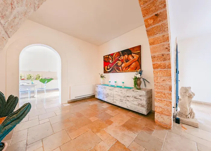 Villa Manco 12, Emma Gagliano del Capo